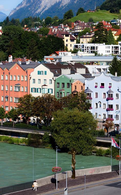 Cityhotel Schwarzer Baer Innsbruck Bagian luar foto