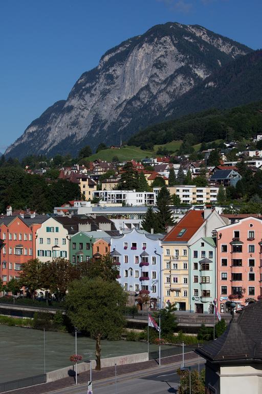 Cityhotel Schwarzer Baer Innsbruck Bagian luar foto