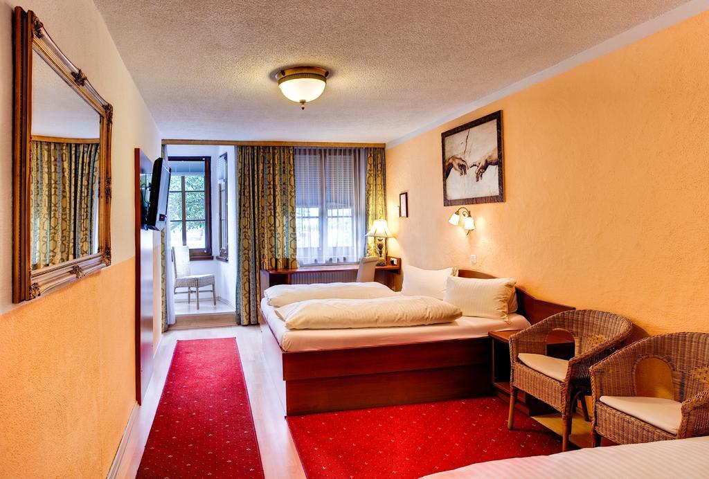Cityhotel Schwarzer Baer Innsbruck Ruang foto