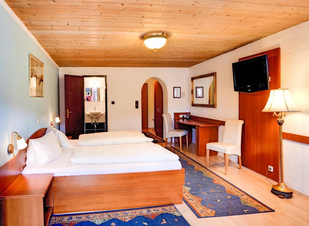 Cityhotel Schwarzer Baer Innsbruck Bagian luar foto